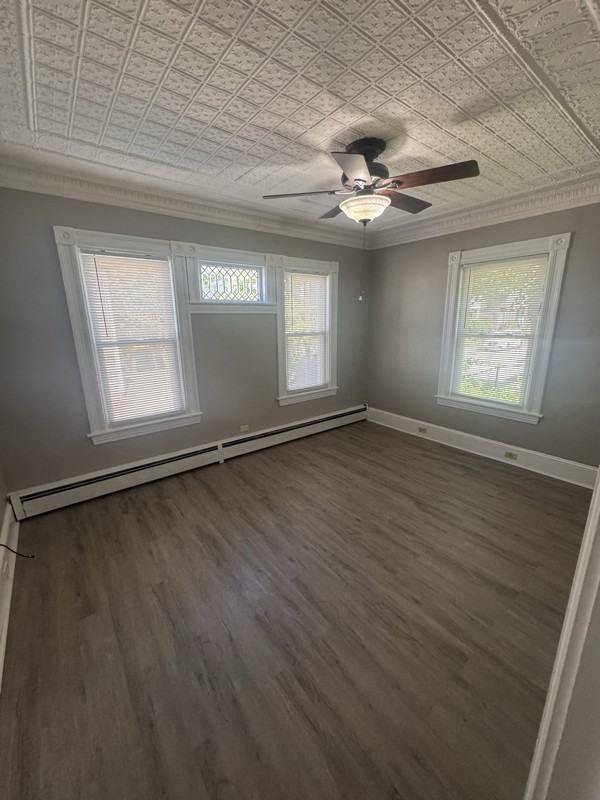 366 Lowell St - Photo 3 of 8