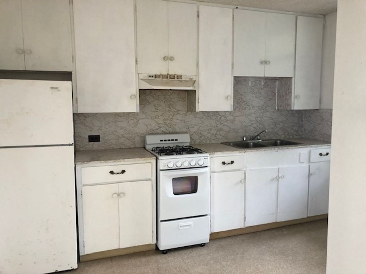 Pikake Apartments - Photo 2 of 9
