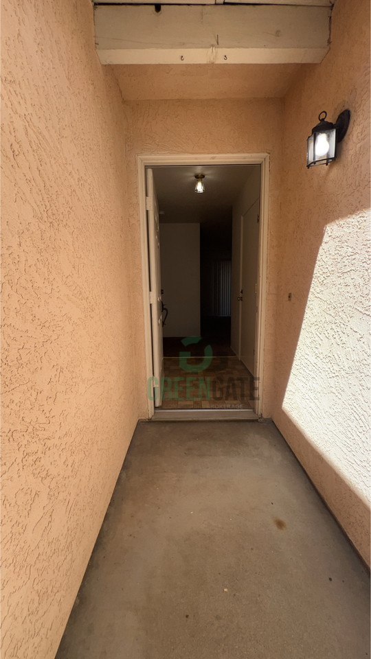 2201 Meadow Glen Dr - Photo 3 of 17