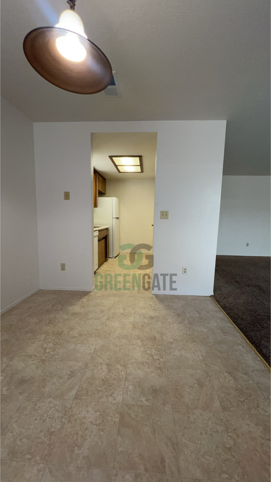 2201 Meadow Glen Dr - Photo 6 of 17