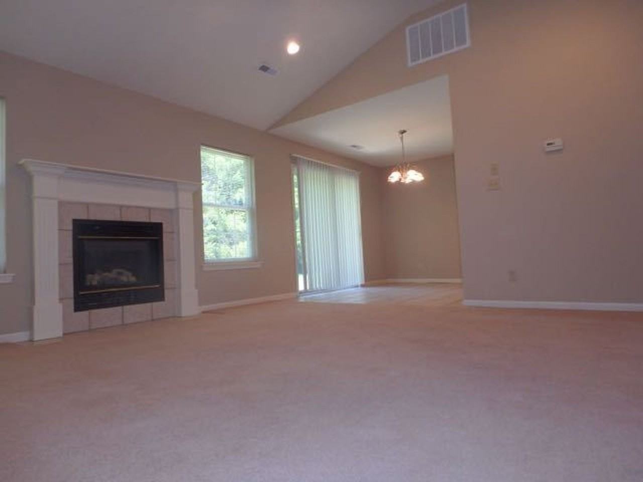 2303 Silver Leaf Ct - Photo 4 of 21
