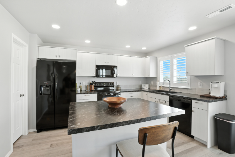 1855 Sw Besra Dr - Photo 4 of 30