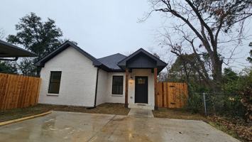 featured image of 1700 Kendolph Dr