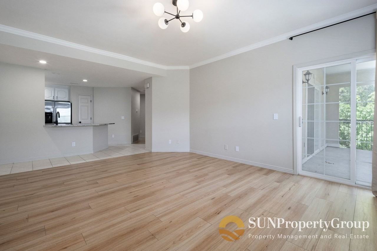 3739 S 700 E #303 - Photo 6 of 20