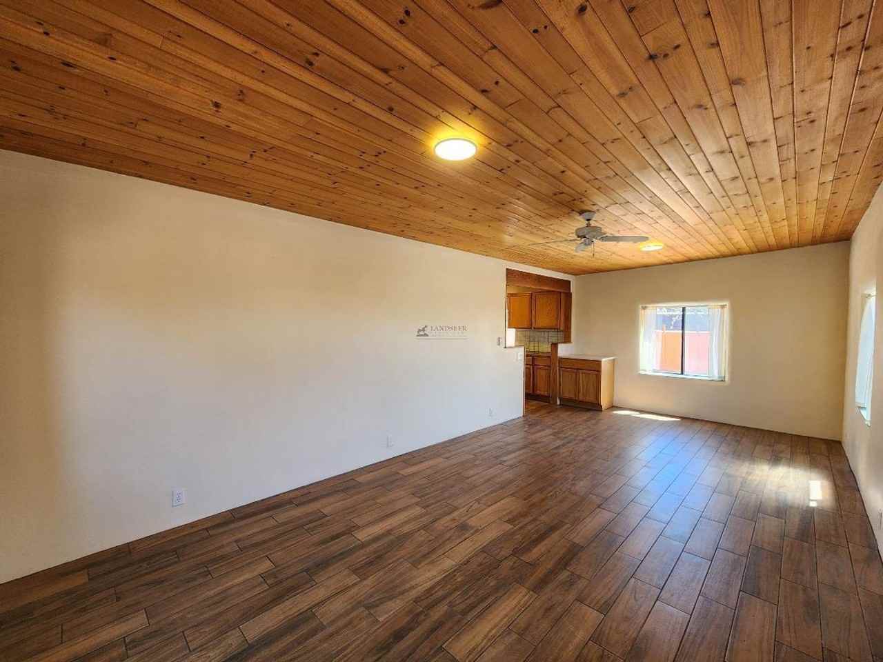 212 Tesuque Dr - Photo 2 of 21