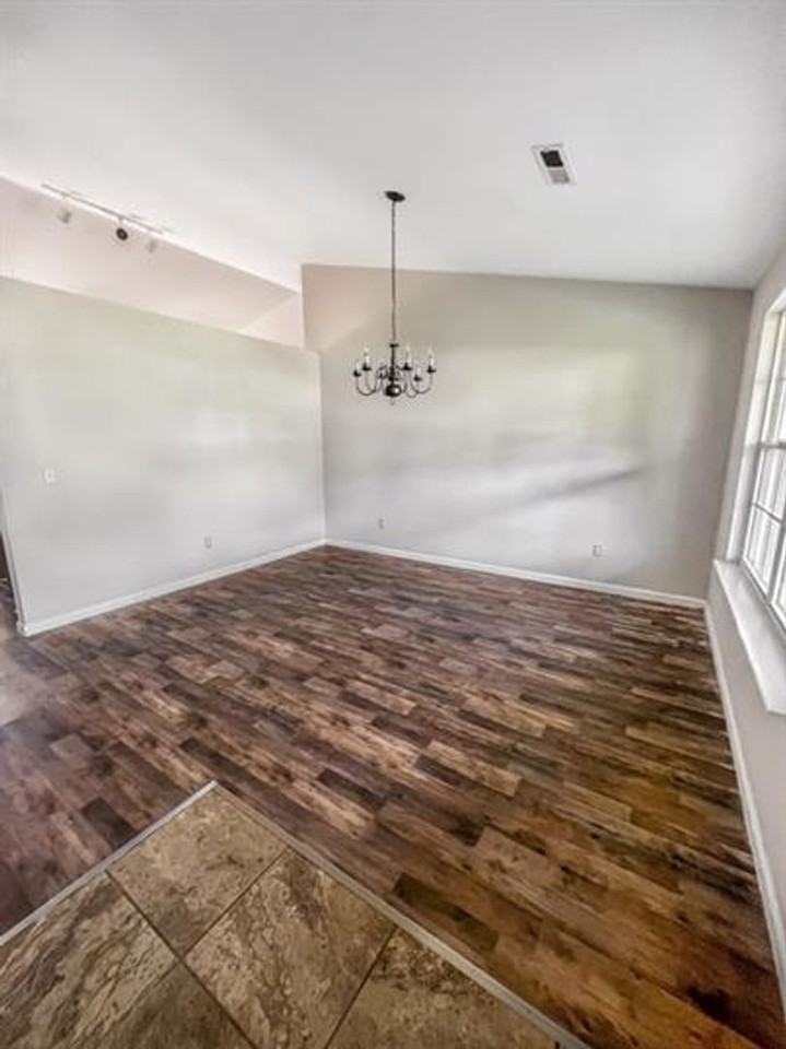 303 Stone Briar Ln - Photo 6 of 13