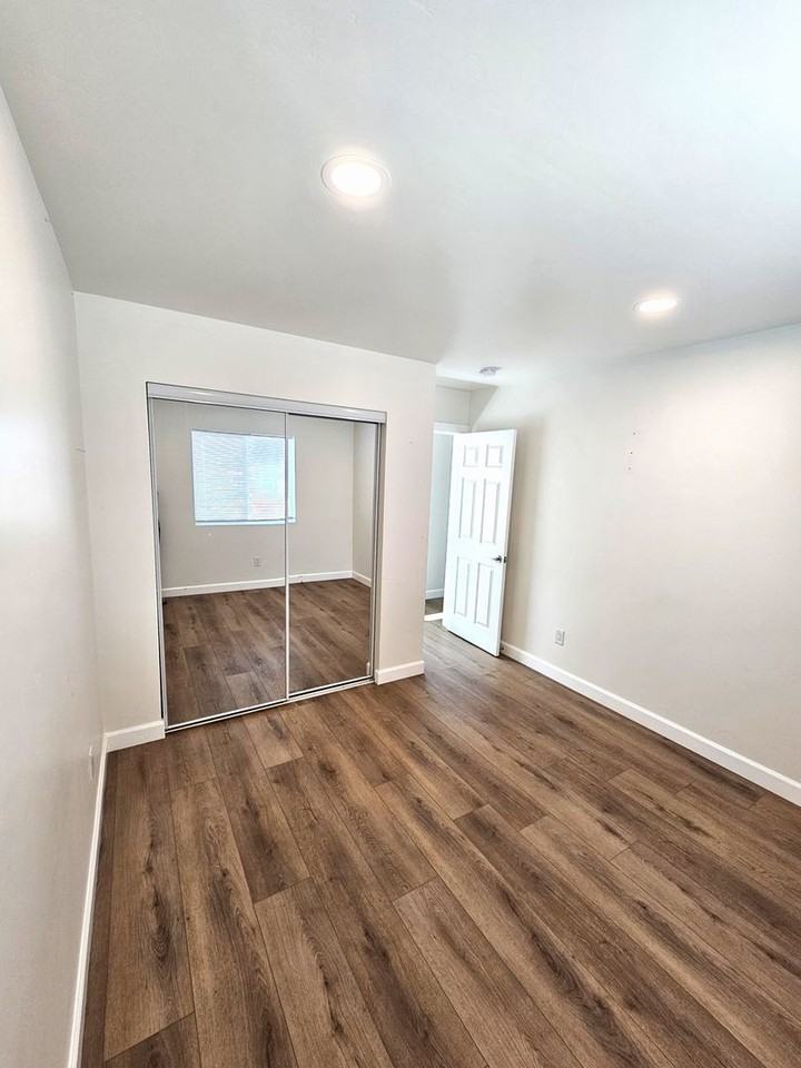 633 W Fir Ave #3 - Photo 7 of 11