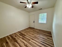 featured image of 3705 Griffin St