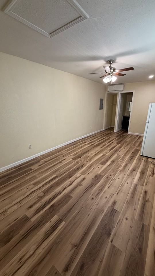 143 Claire Ave #101 - Photo 7 of 9