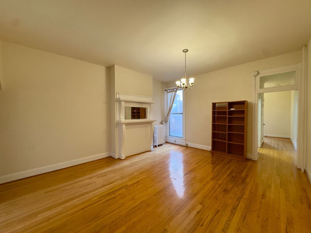 Charming Apartment Units in Charles Village, Baltimore, MD! - Photo 4 of 14