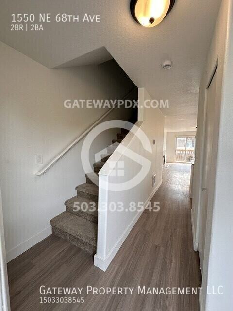 1550 Ne 68th Ave - Photo 3 of 24