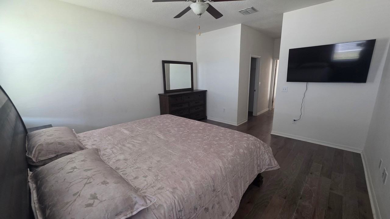 11918 Winterset Cove Dr - Photo 3 of 15