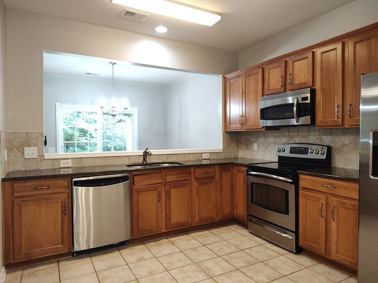 8952 Kirkley View Ct - Photo 3 of 27