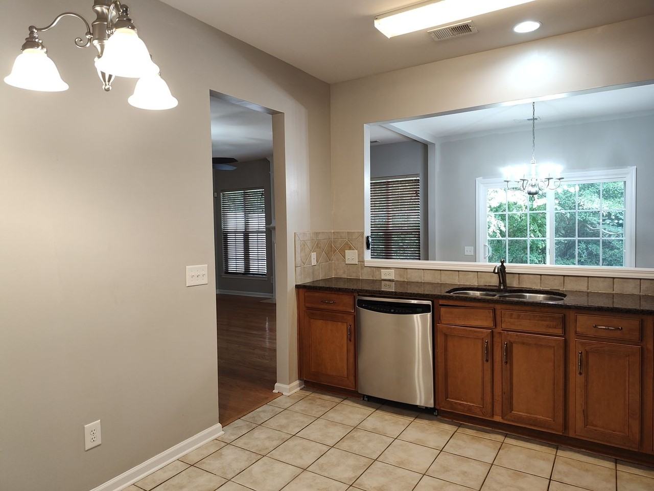 8952 Kirkley View Ct - Photo 4 of 27