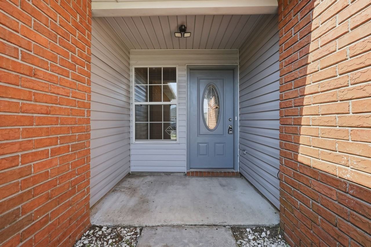 955 Pacific Silver Ct - Photo 3 of 36