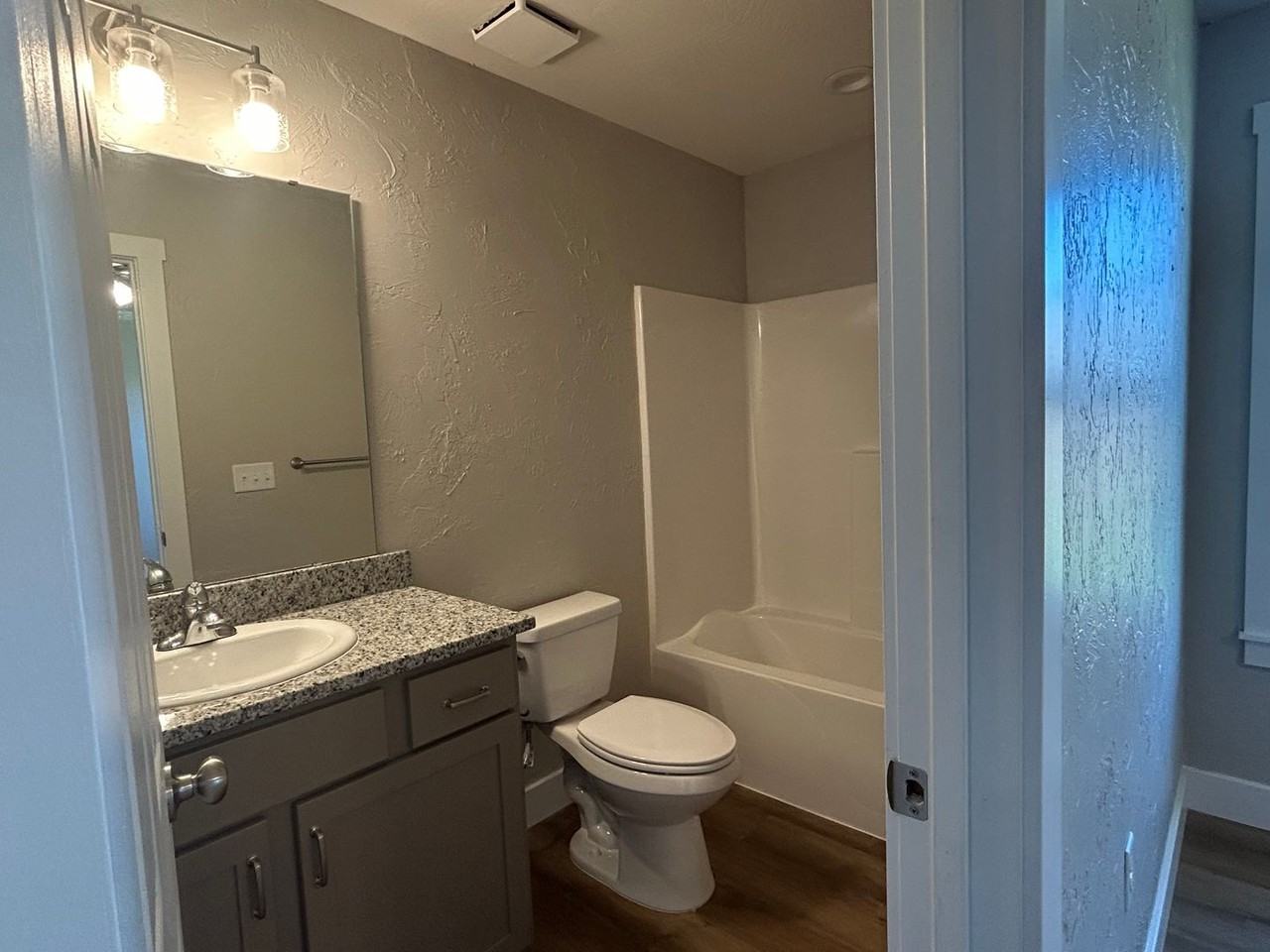 3821 W Freeman St - Photo 5 of 16