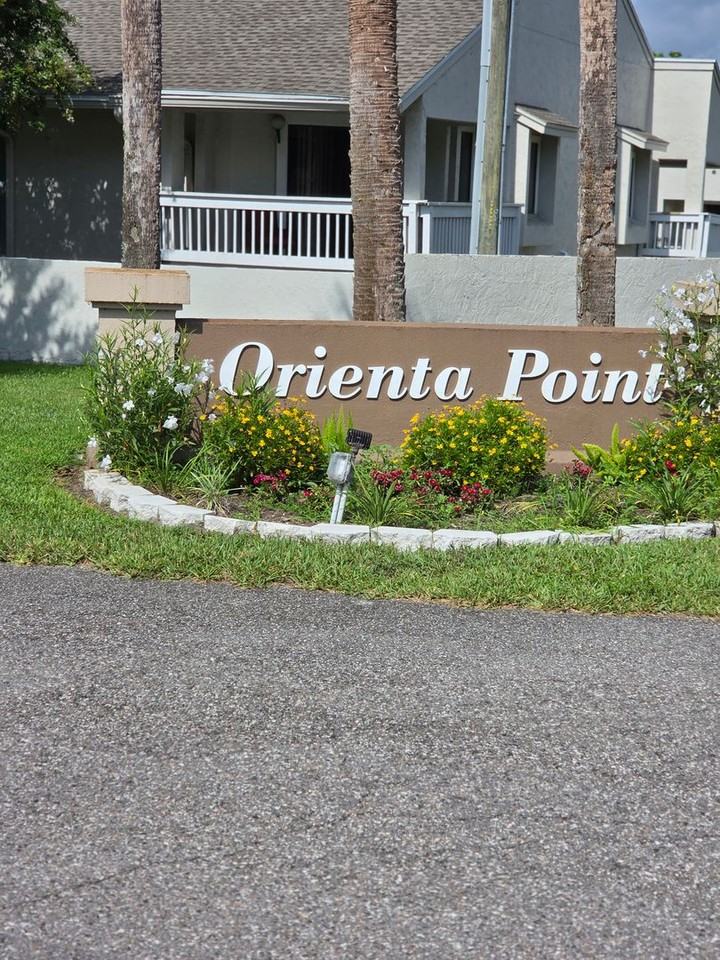 266 Orienta Point St - Photo 2 of 30