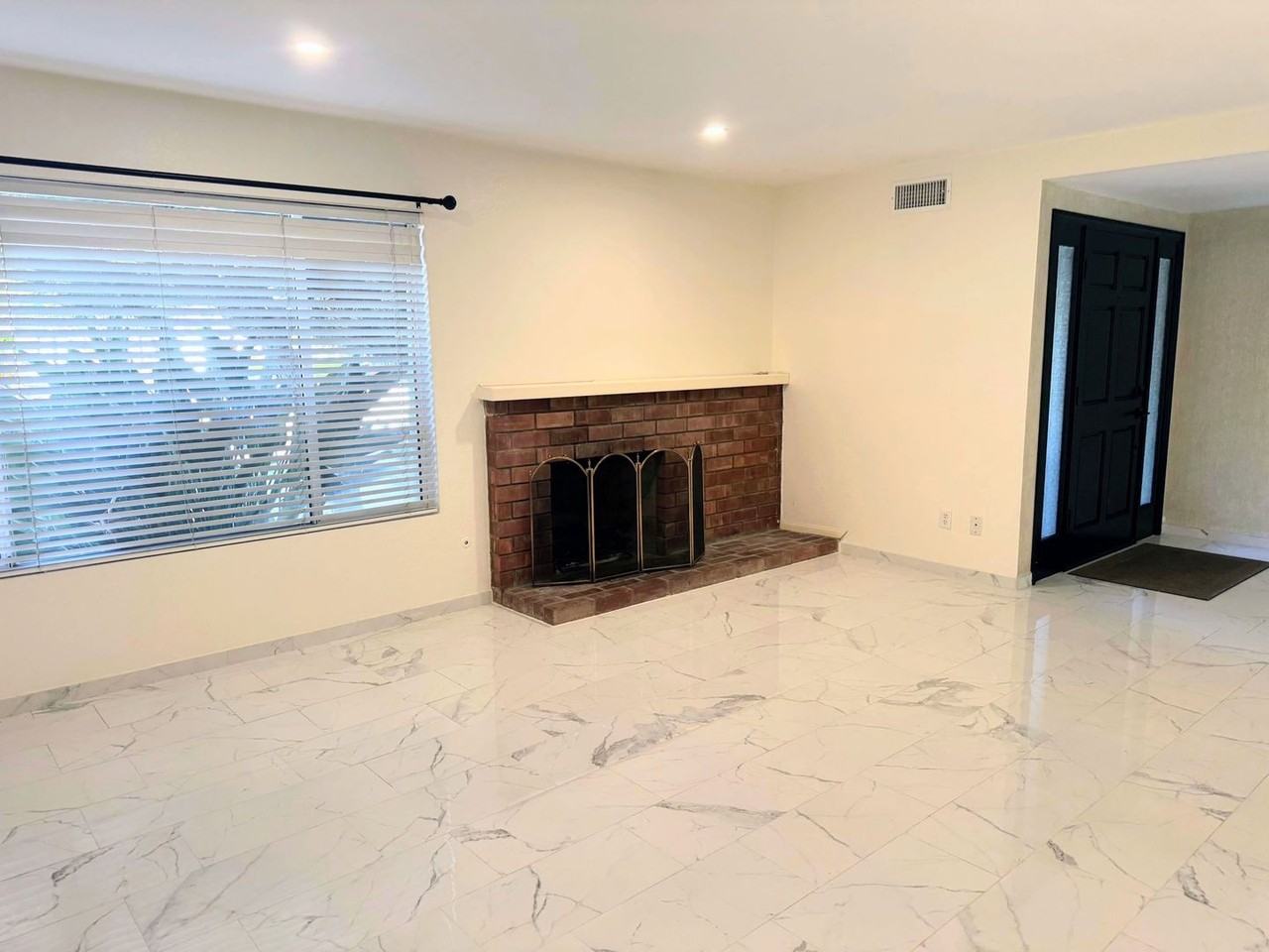 758 E Cypress Ave - Photo 5 of 23