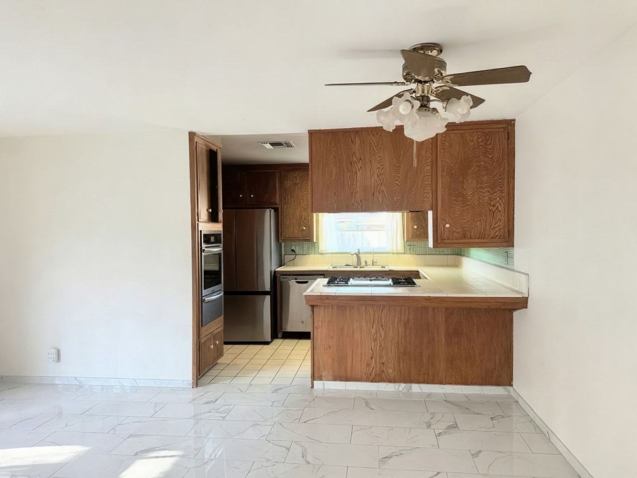 758 E Cypress Ave - Photo 6 of 23