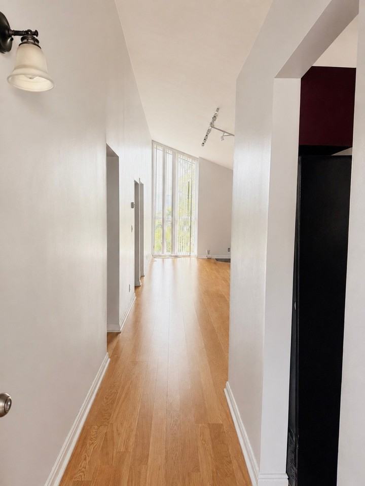 251 S St #18 - Photo 4 of 23