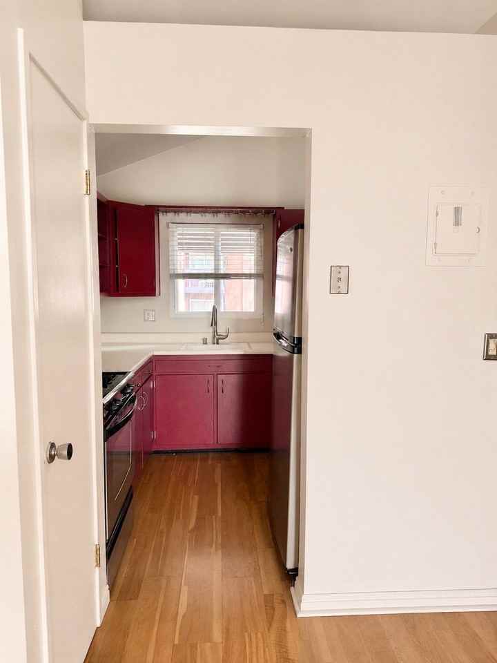 251 S St #18 - Photo 7 of 23