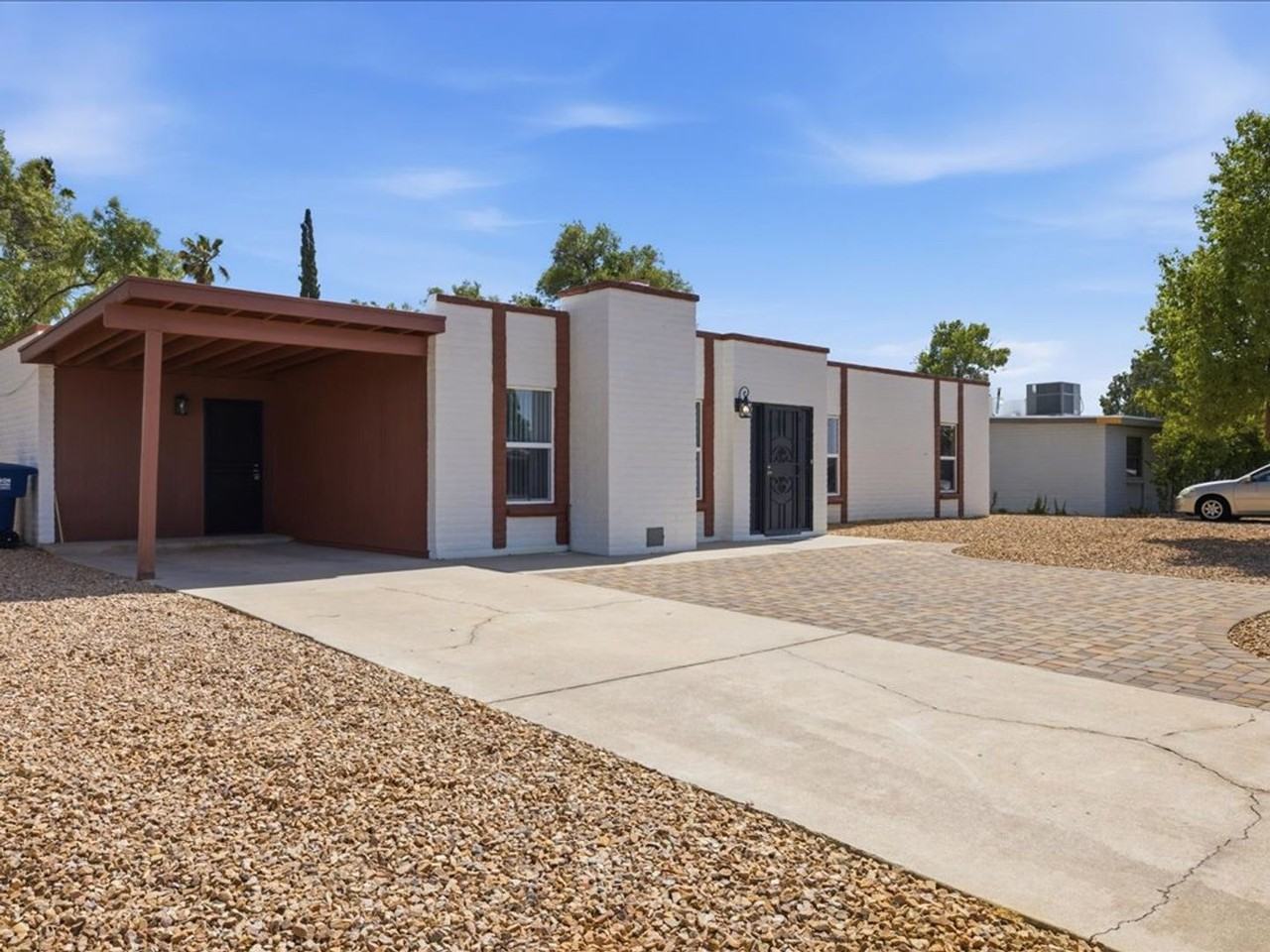 7530 E Stella Rd - Photo 2 of 25