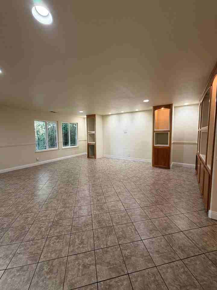 7860 Summerplace Dr - Photo 2 of 11