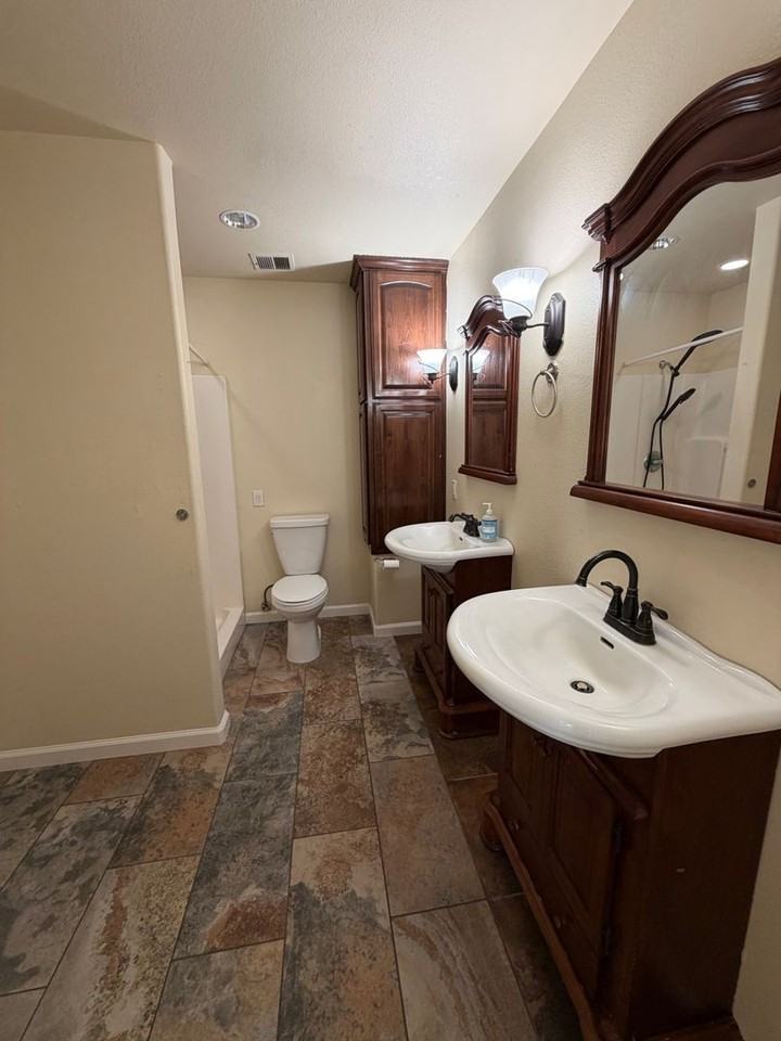 7860 Summerplace Dr - Photo 7 of 11