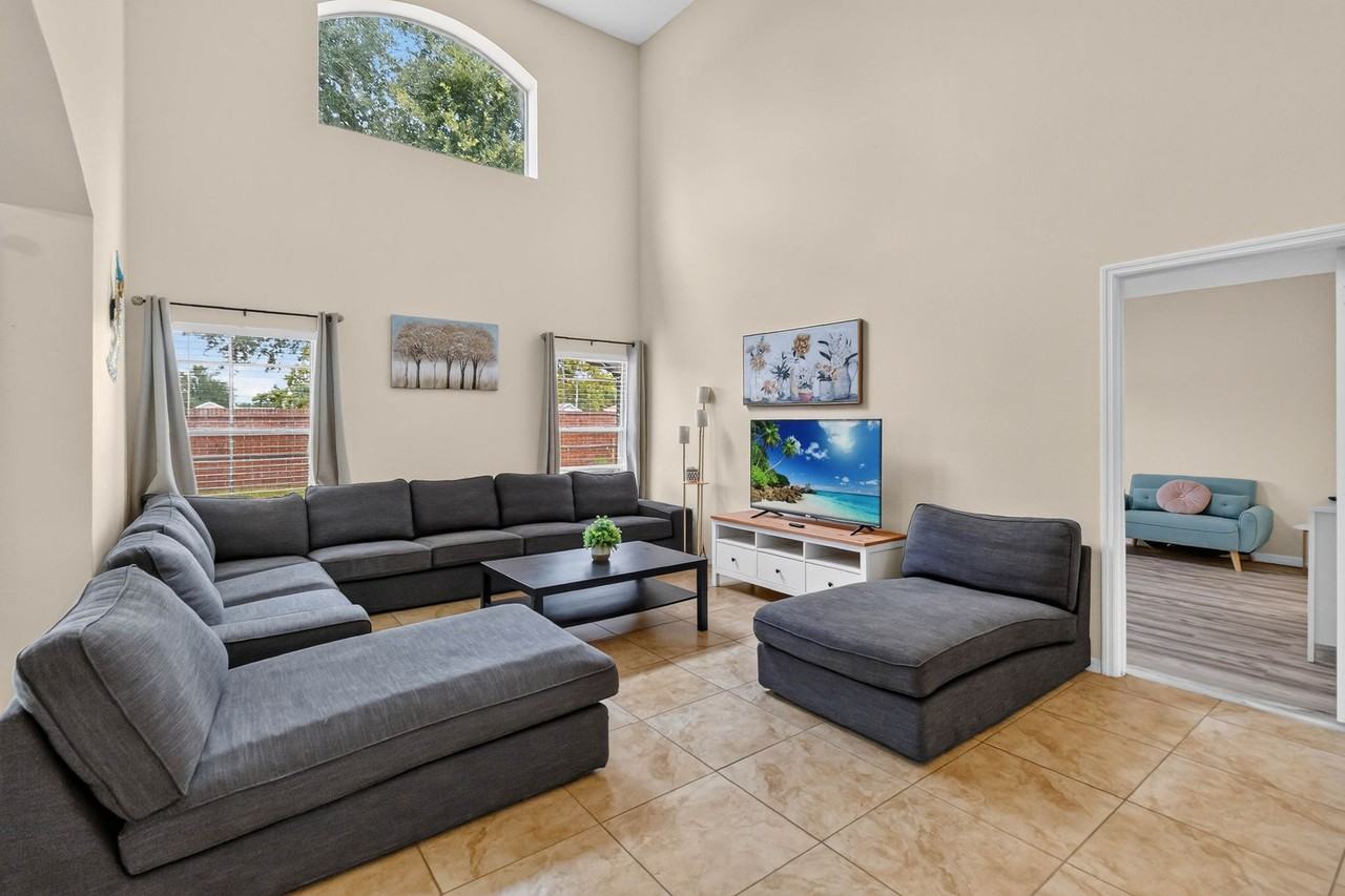 1550 Casterton Cir - Photo 5 of 26