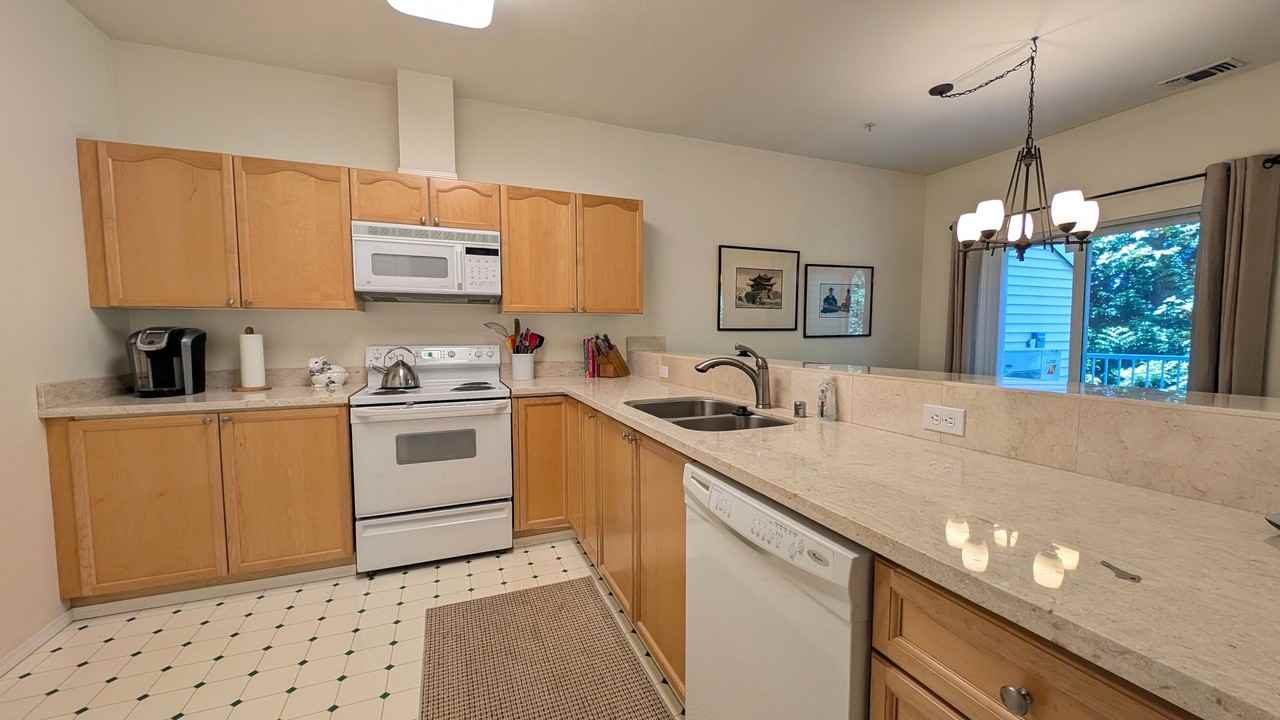 12118 Ne 171st Pl #E203 - Photo 7 of 28