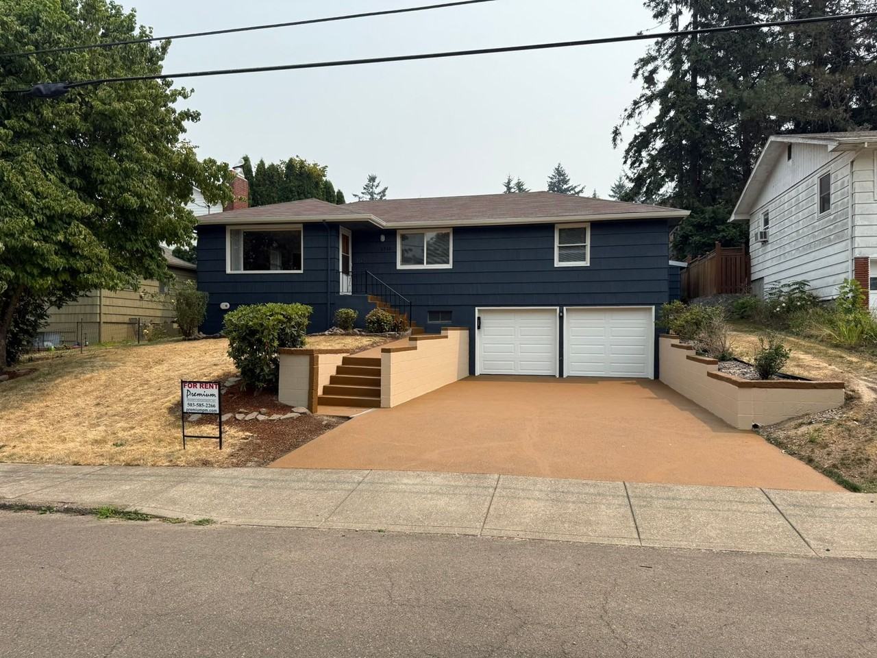 2530 Summer St Se - Photo 2 of 28