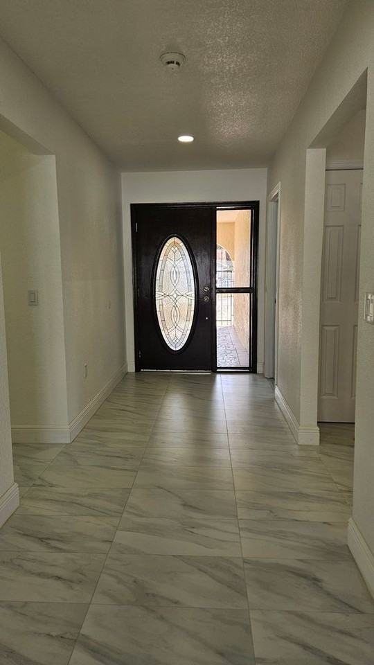 8533 Viva Via Dr - Photo 3 of 27