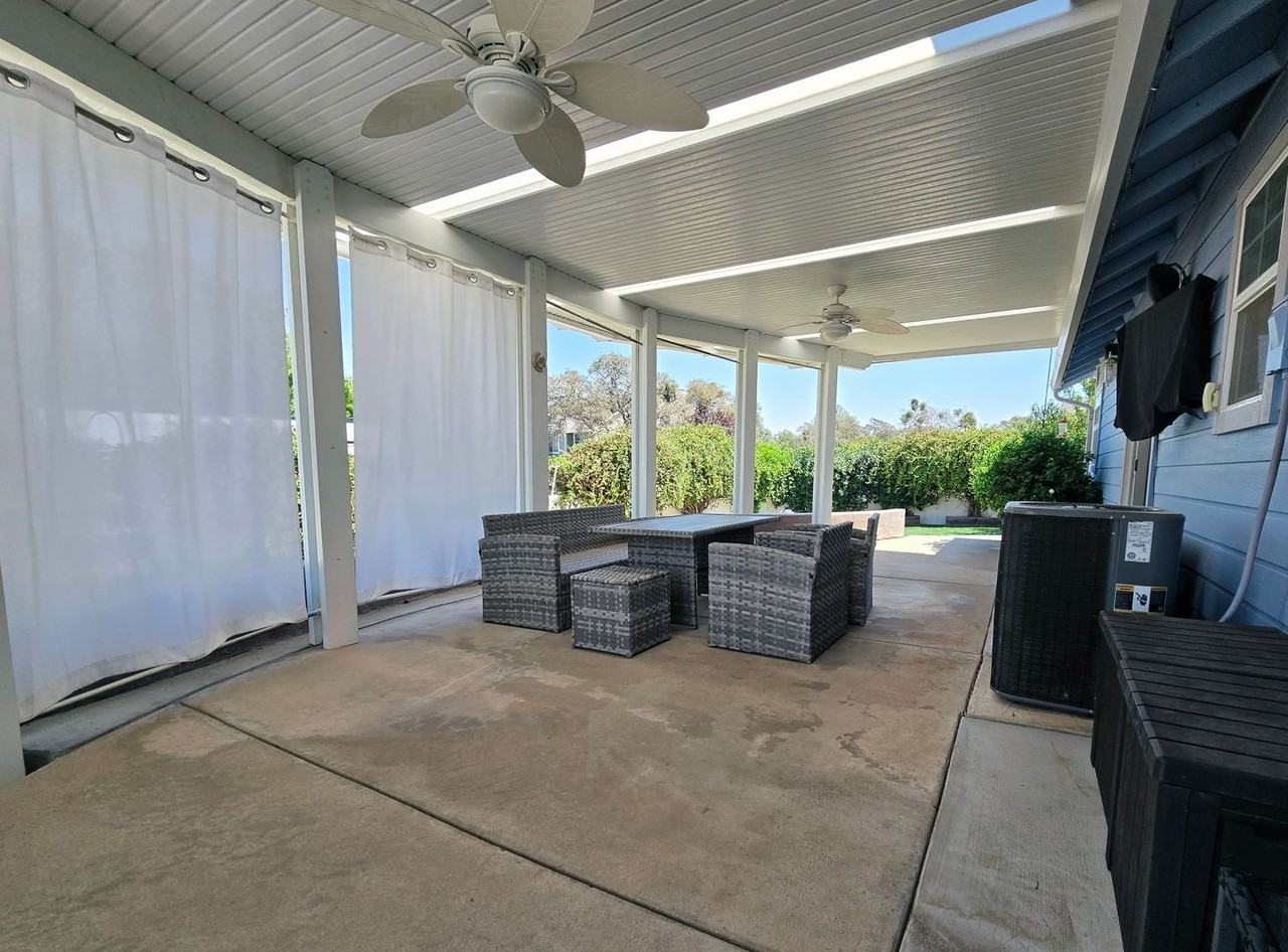 8080 Quartz Ln - Photo 5 of 18