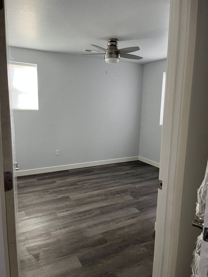 4342 W Custer Pl - Photo 4 of 13