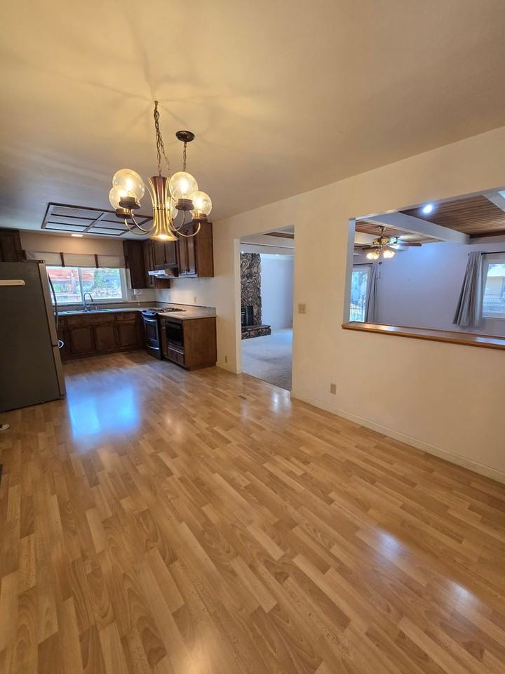 19009 Swallow Way - Photo 3 of 16