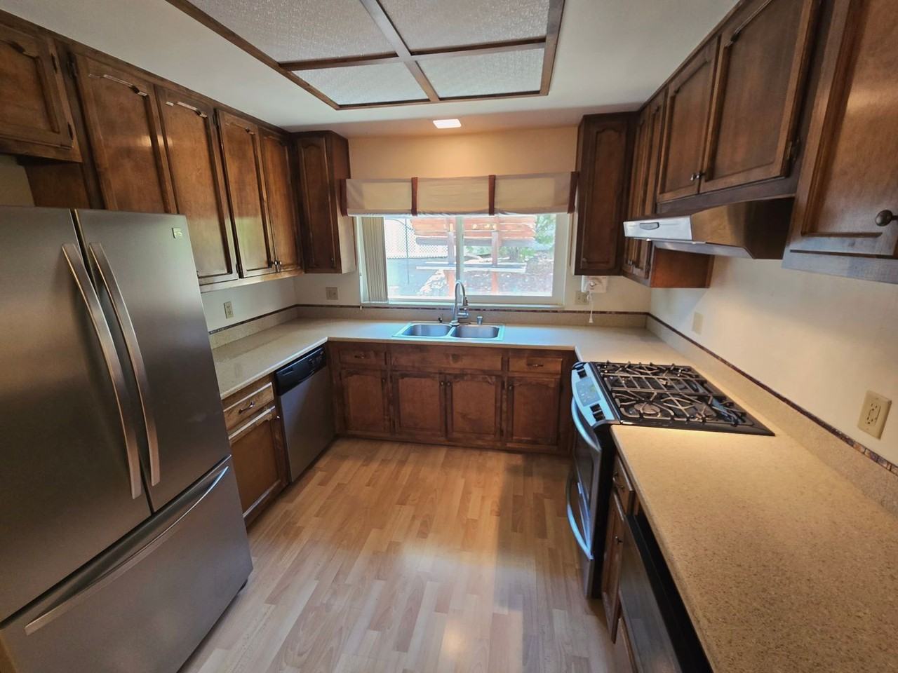 19009 Swallow Way - Photo 4 of 16