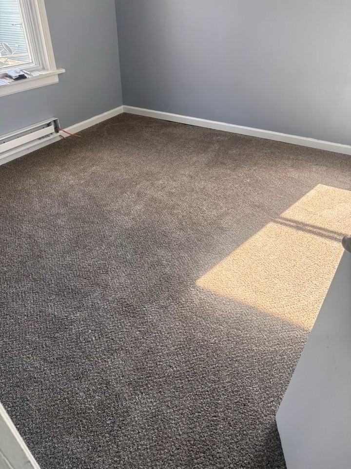 320 Main St - Photo 2 of 11
