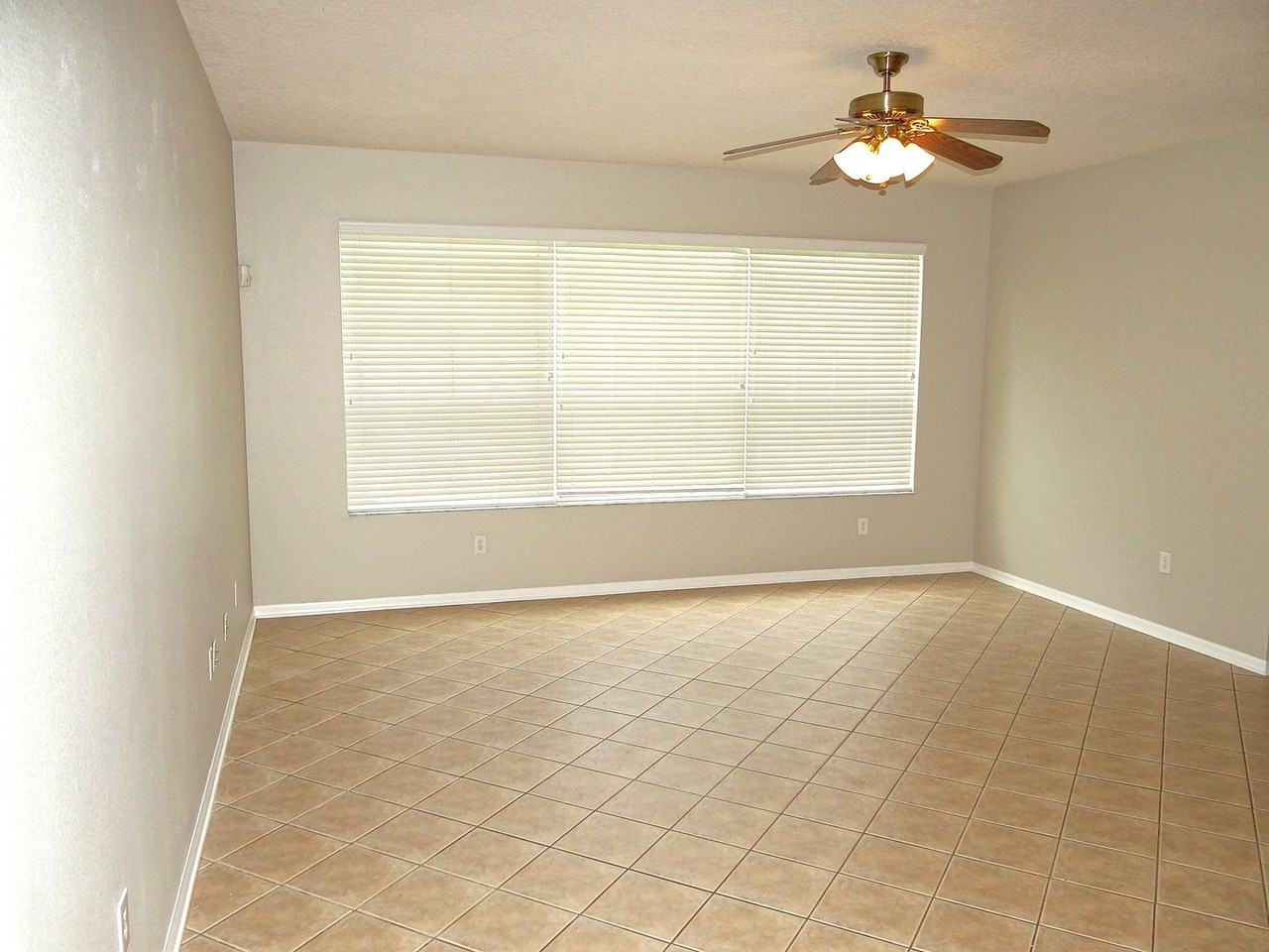 11112 Wildcat Dr - Photo 2 of 34