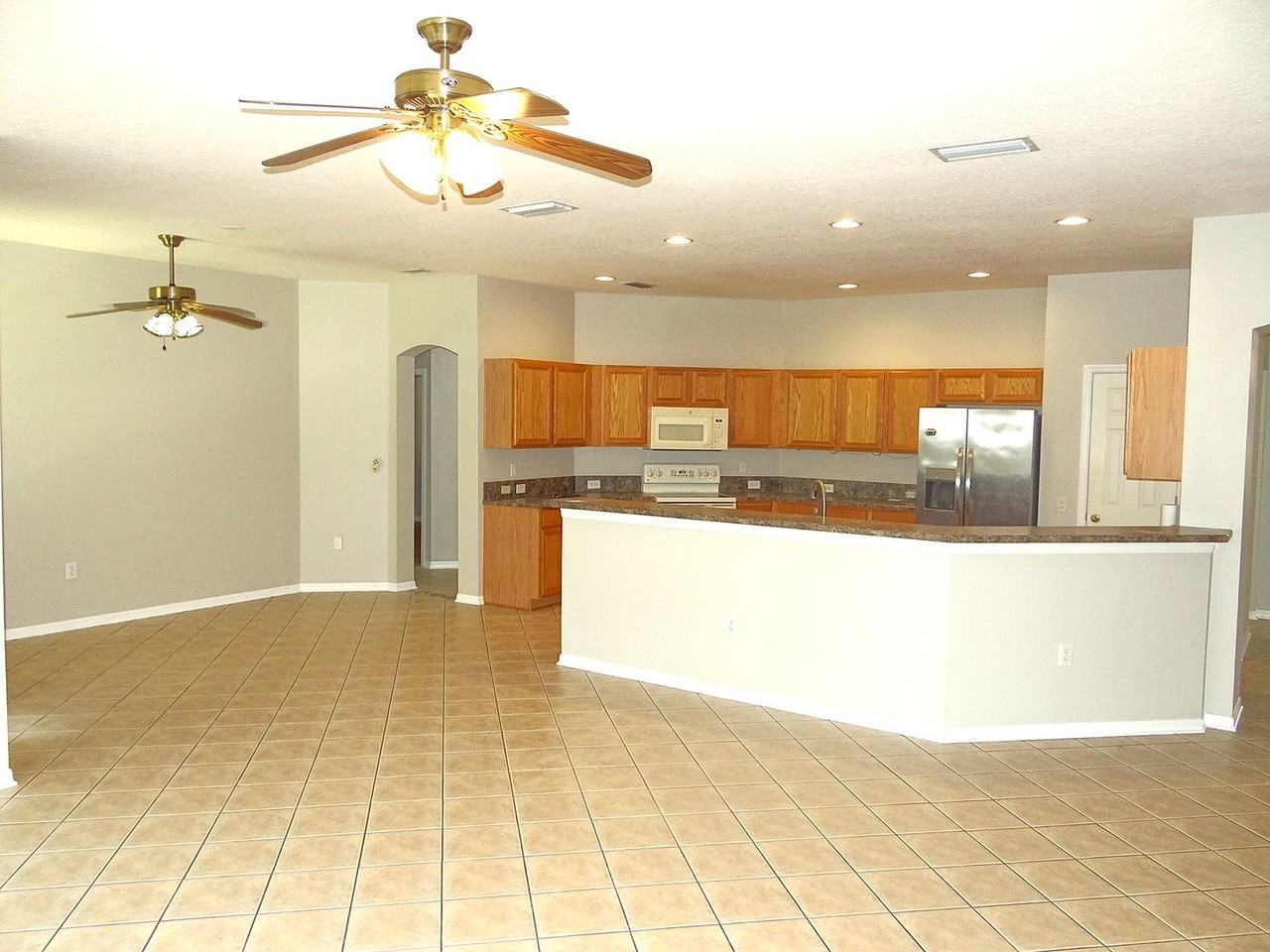 11112 Wildcat Dr - Photo 4 of 34