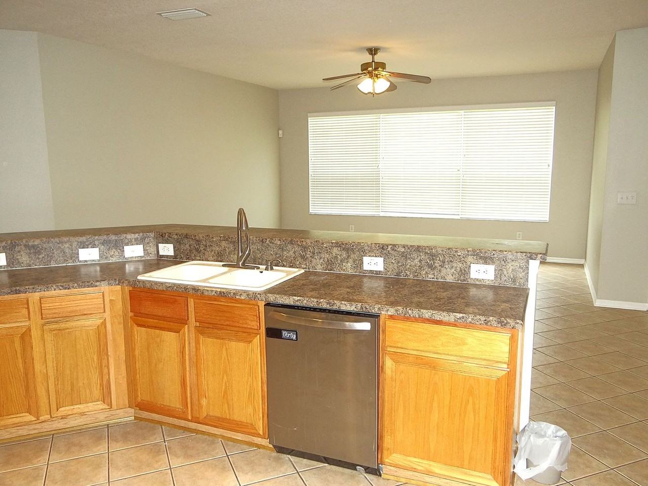 11112 Wildcat Dr - Photo 7 of 34
