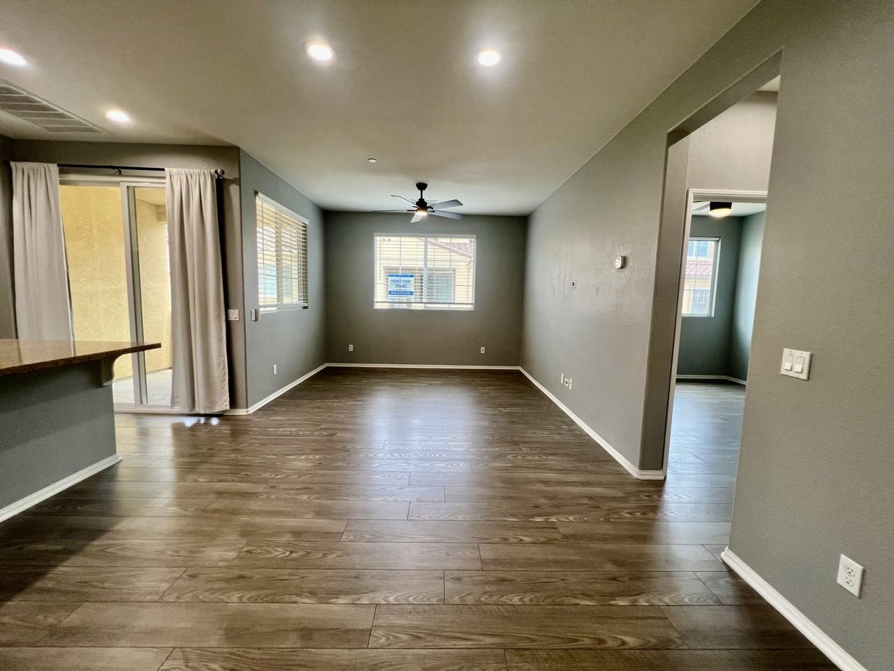 1433 Shearwater StreetUnit 1 #1 - Photo 4 of 32