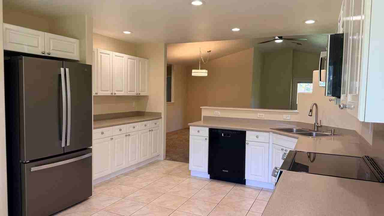 23 Kiekiena Pl - Photo 4 of 18
