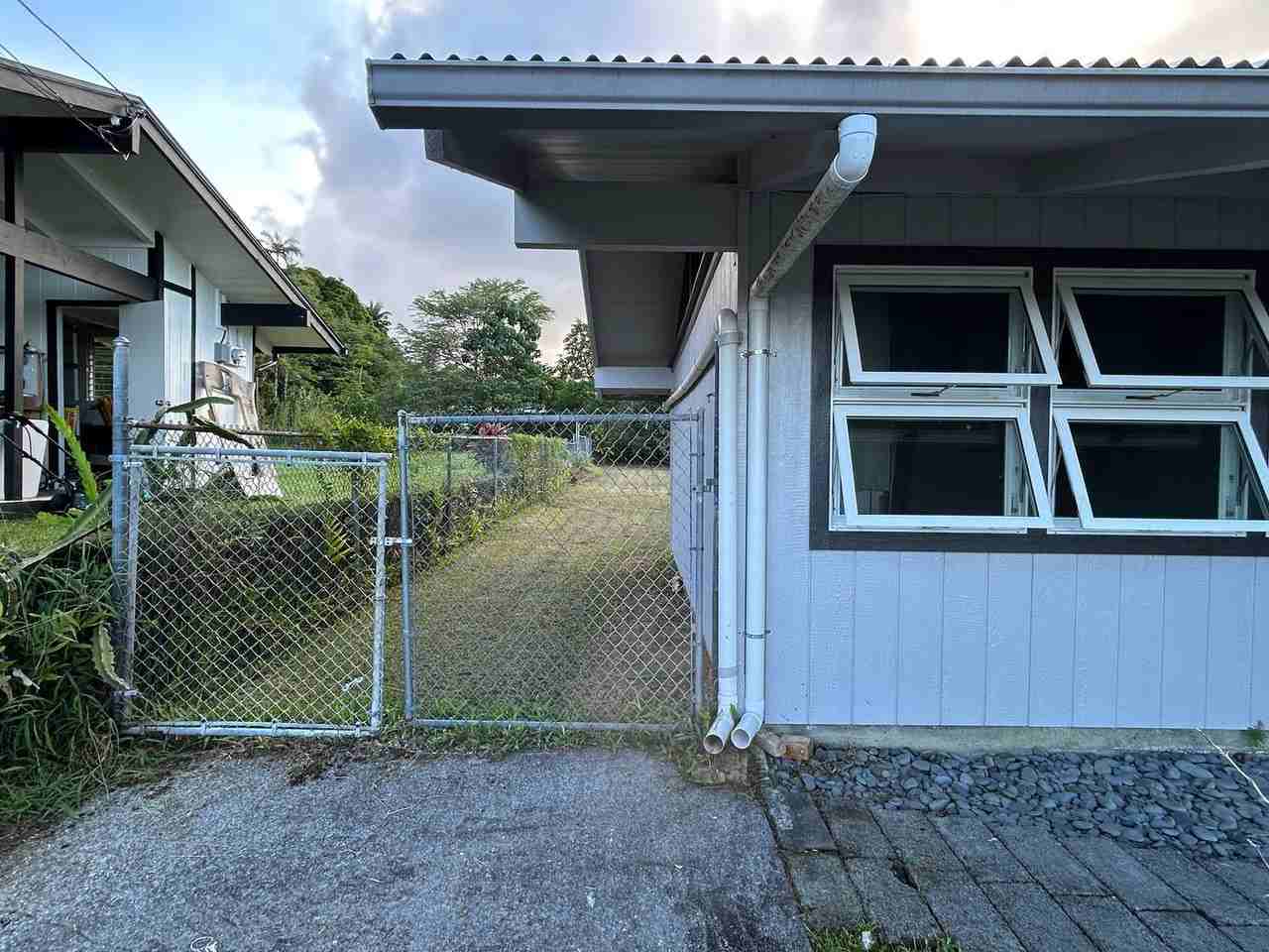 166 Makalani St - Photo 3 of 24