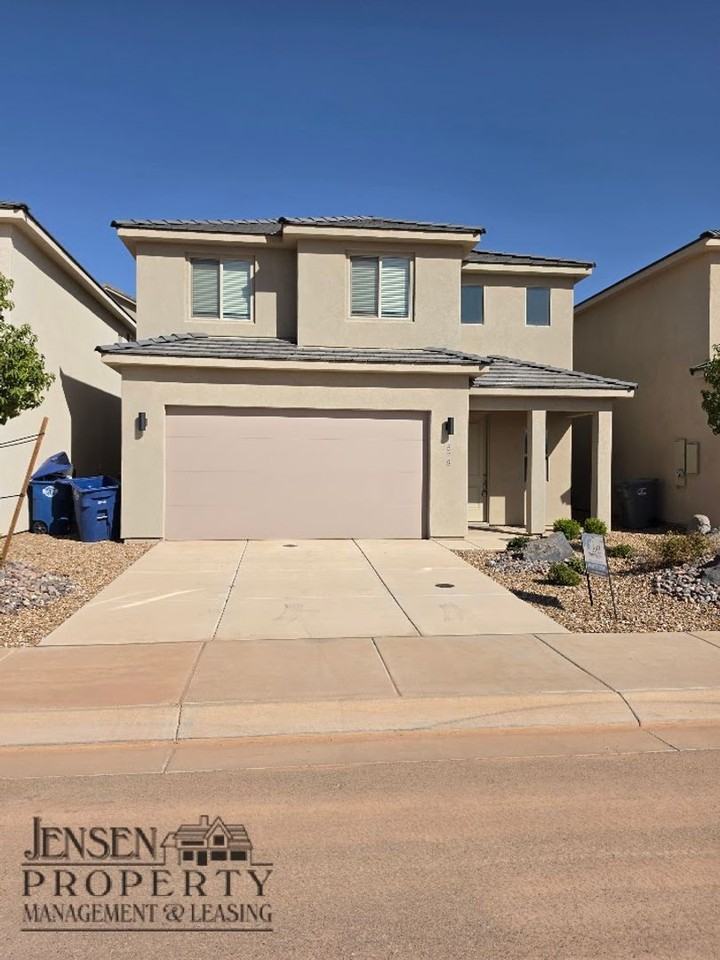 528 S Riverbed Dr - Photo 2 of 41