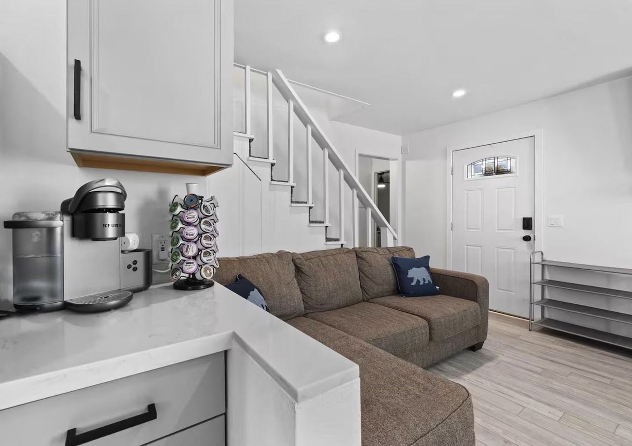 23012 Strauch Dr - Photo 3 of 19