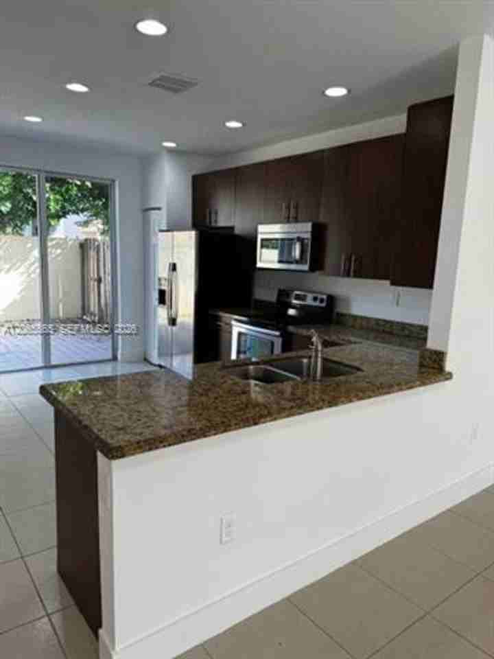 4017 4017 SW 149th Ct th 4017 - Photo 7 of 19