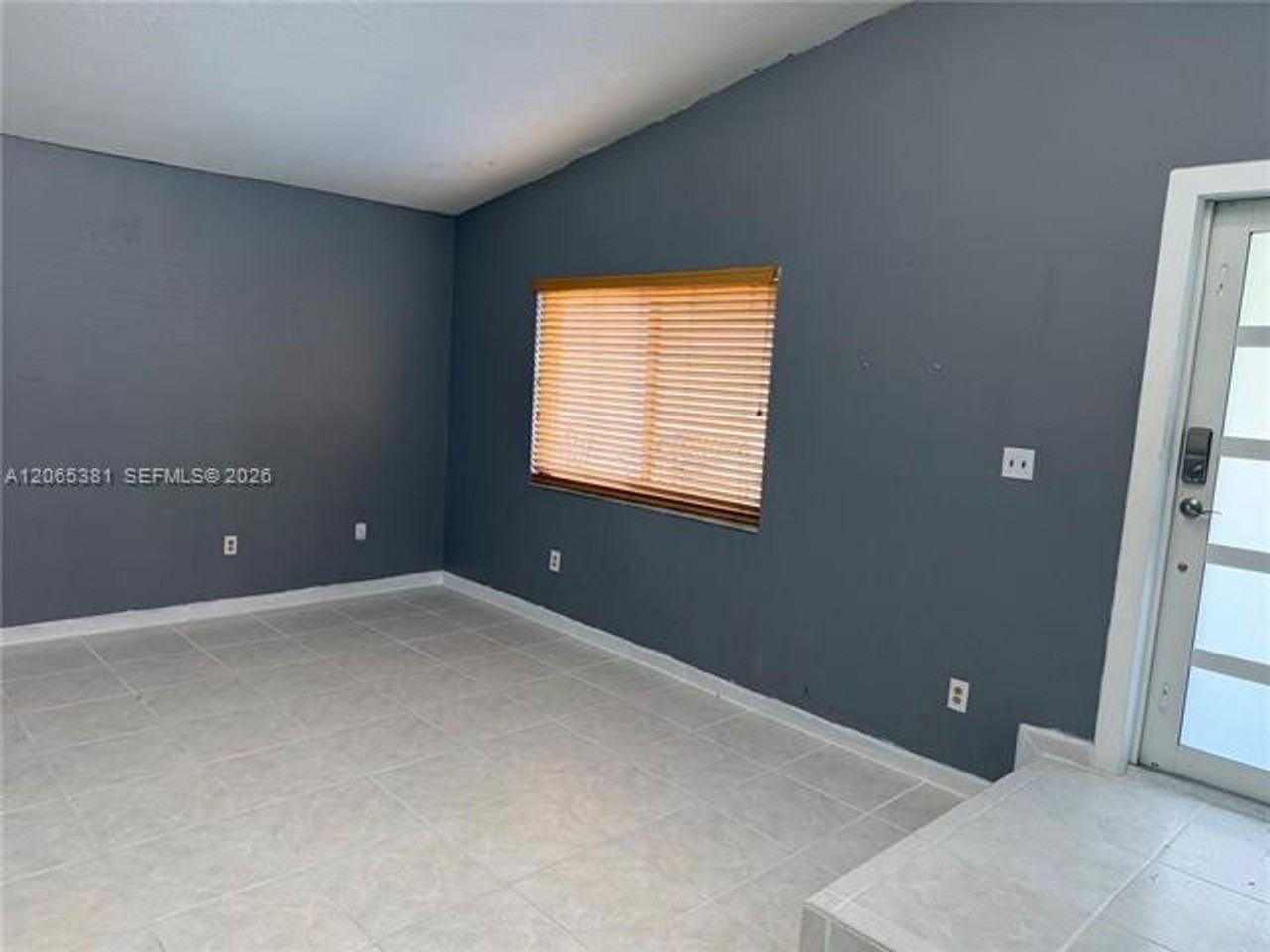 3613 Sw 112th Pl #3613 - Photo 7 of 50