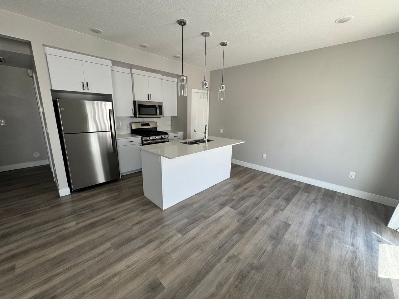 2087 N 325 W - Photo 5 of 12