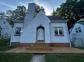 featured image of 635 Jane St