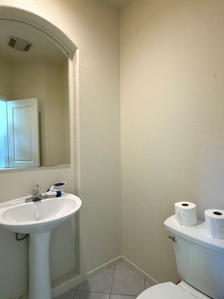 282 Oak Briar Ct - Photo 6 of 13